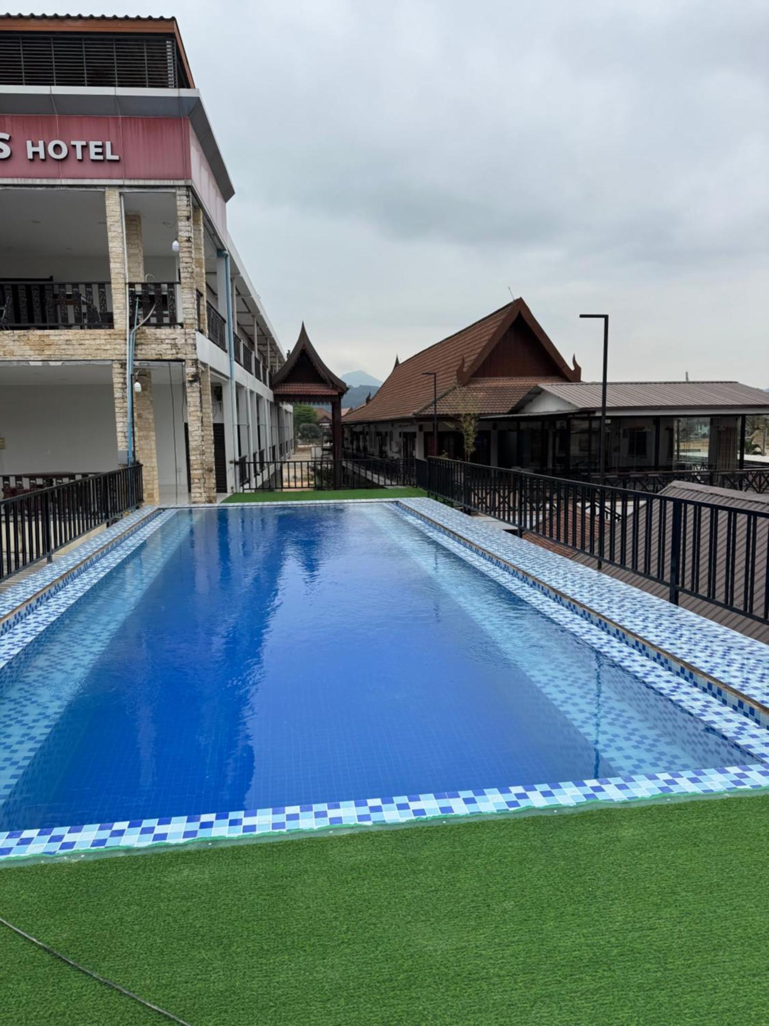 A P S Moutain View Hotel 방 비엥 외부 사진