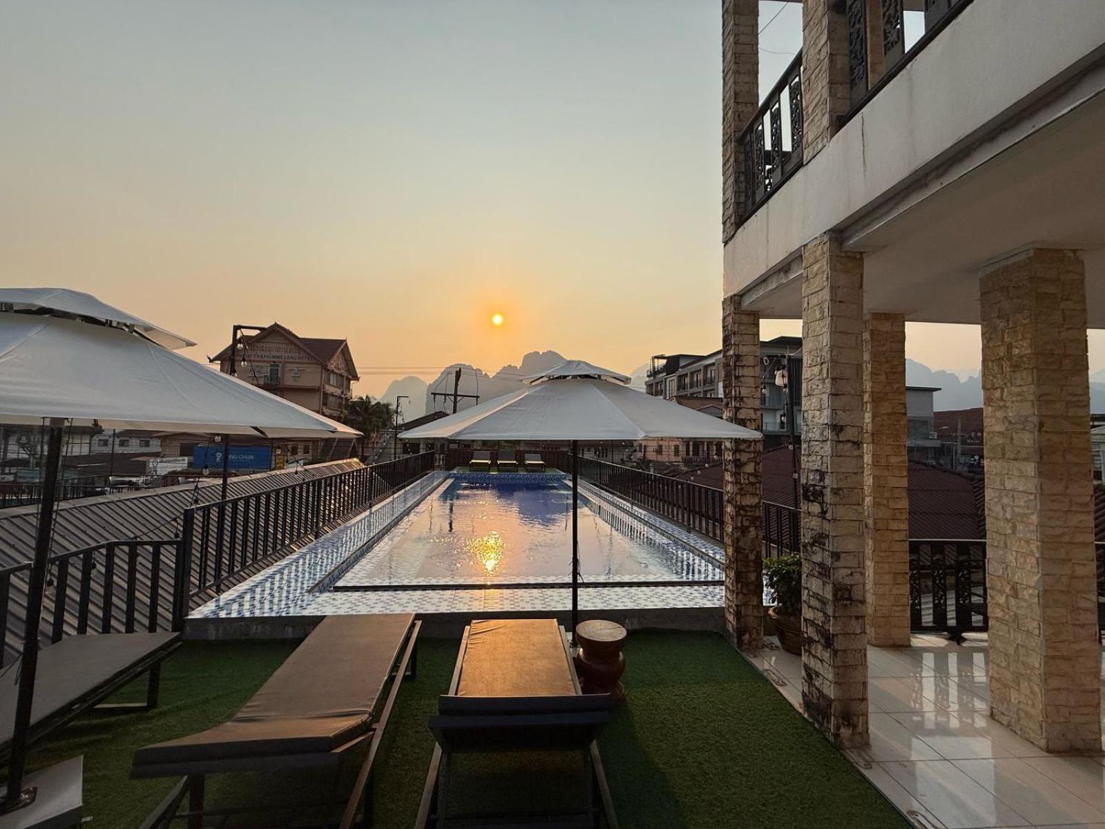 A P S Moutain View Hotel 방 비엥 외부 사진