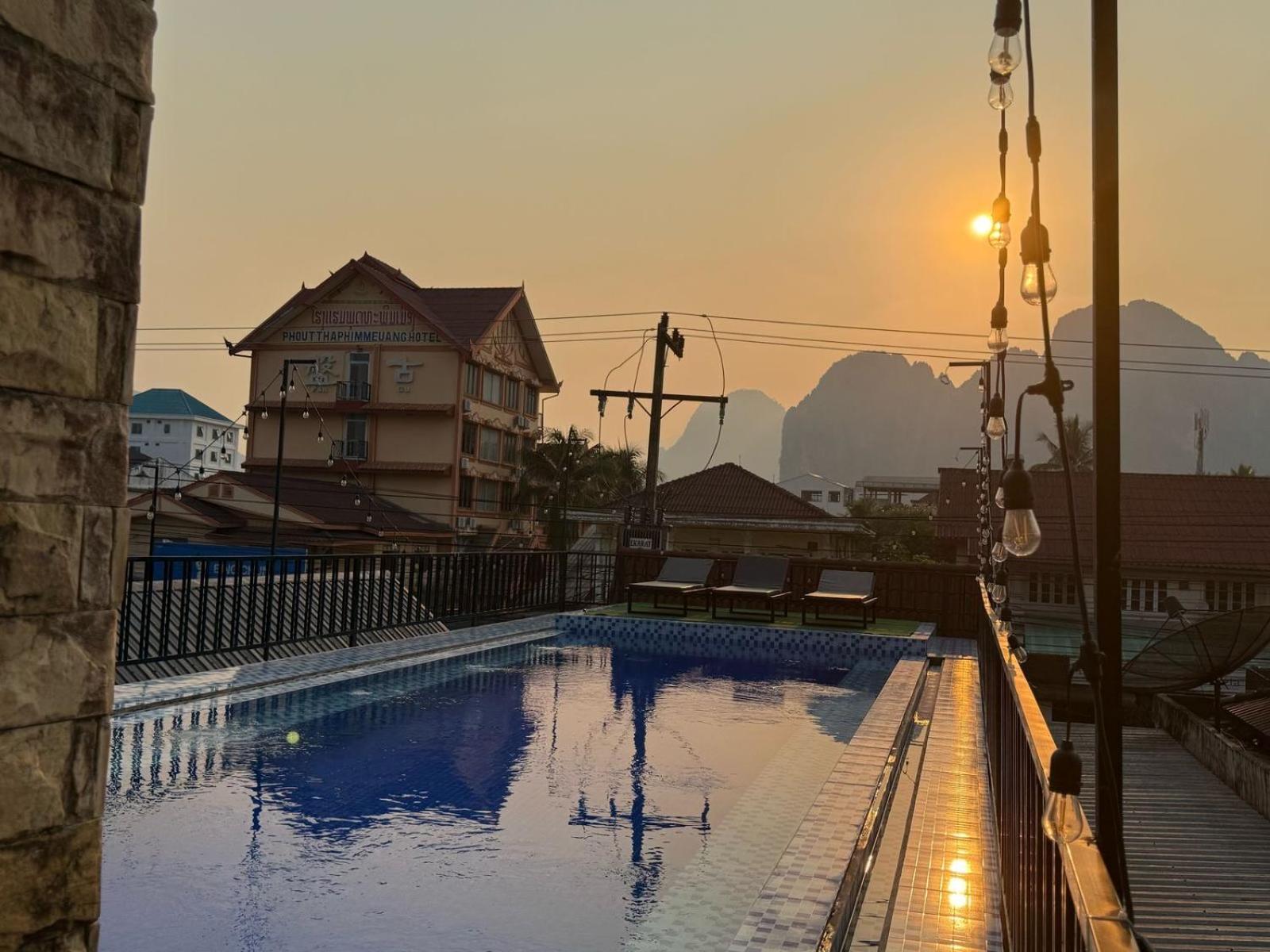A P S Moutain View Hotel 방 비엥 외부 사진